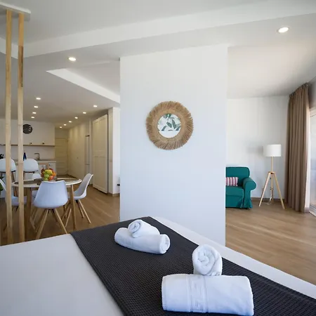 Seafront With Private Solarium *